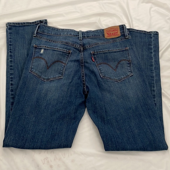 Women’s Levi’s - Picture 2 of 9